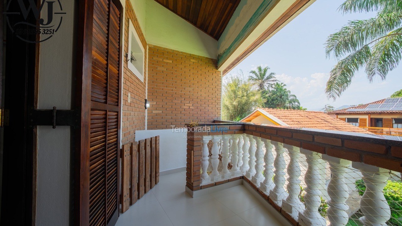 Apartment for vacation rental in Ubatuba (Praia das Toninhas)