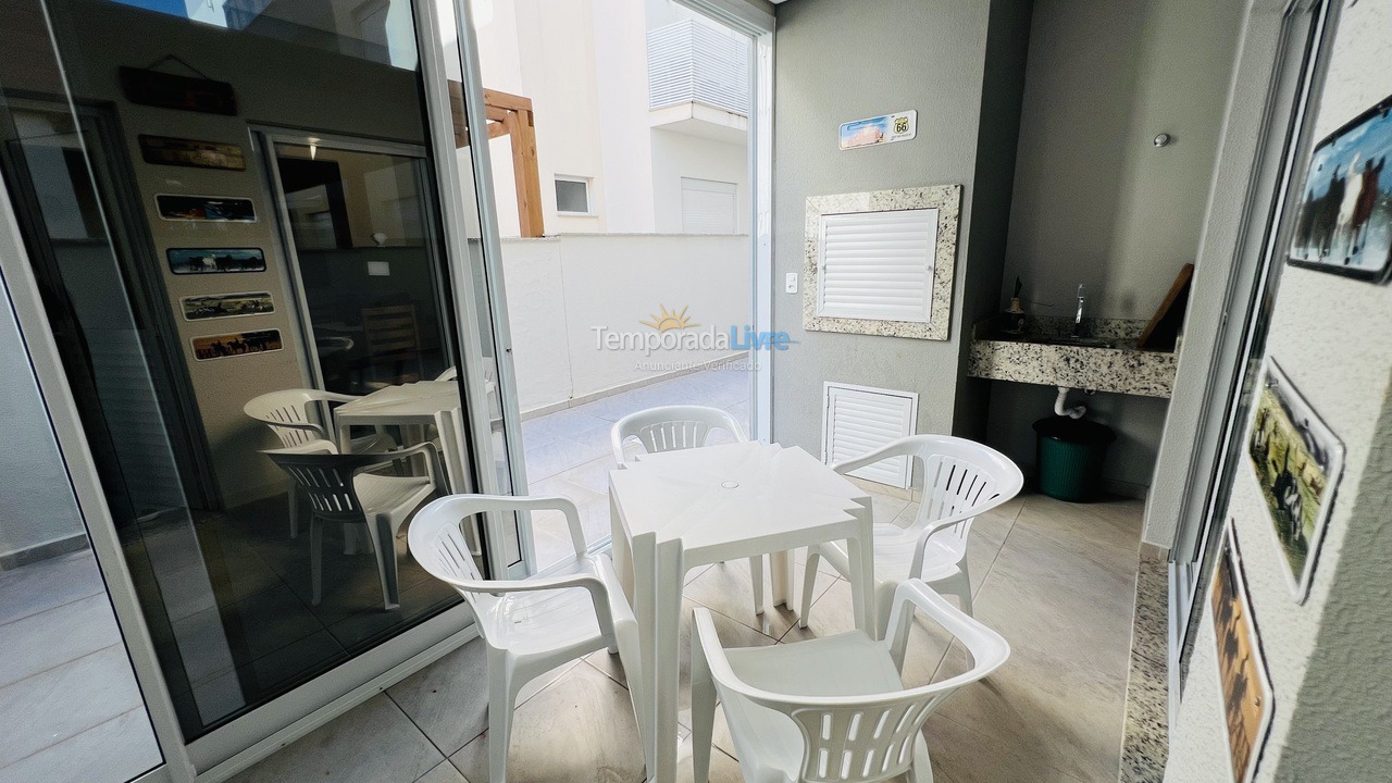 Apartamento para alquiler de vacaciones em Governador Celso Ramos (Praia de Palmas)