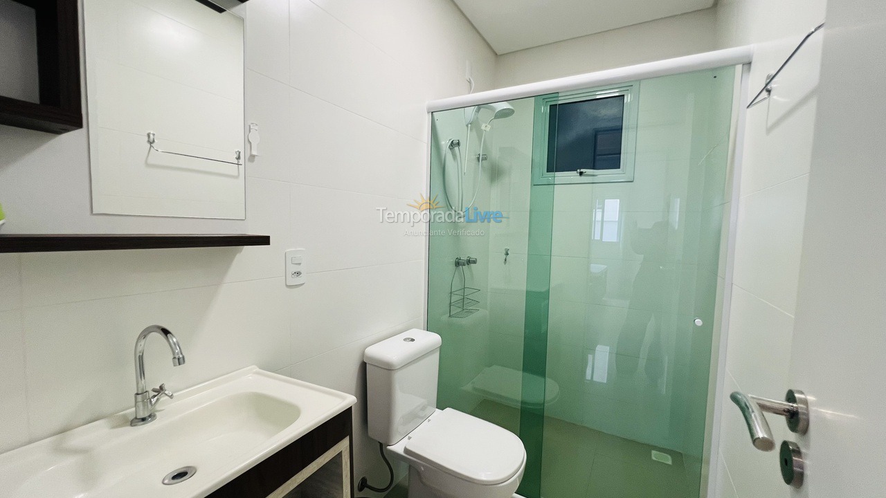 Apartamento para alquiler de vacaciones em Governador Celso Ramos (Praia de Palmas)