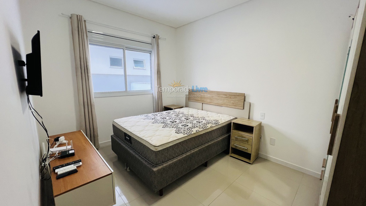 Apartamento para alquiler de vacaciones em Governador Celso Ramos (Praia de Palmas)