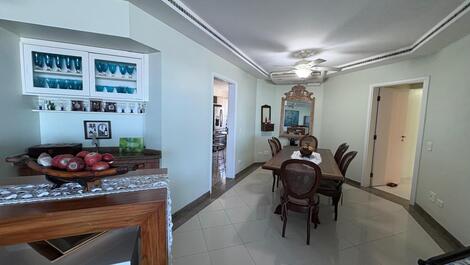 EXCELENTE APARTAMENTO FRENTE MAR COM 5 SUITES - RIVIERA