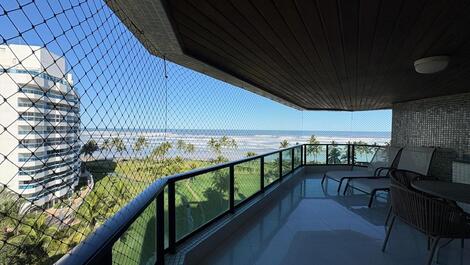 EXCELENTE APARTAMENTO FRENTE MAR COM 5 SUITES - RIVIERA
