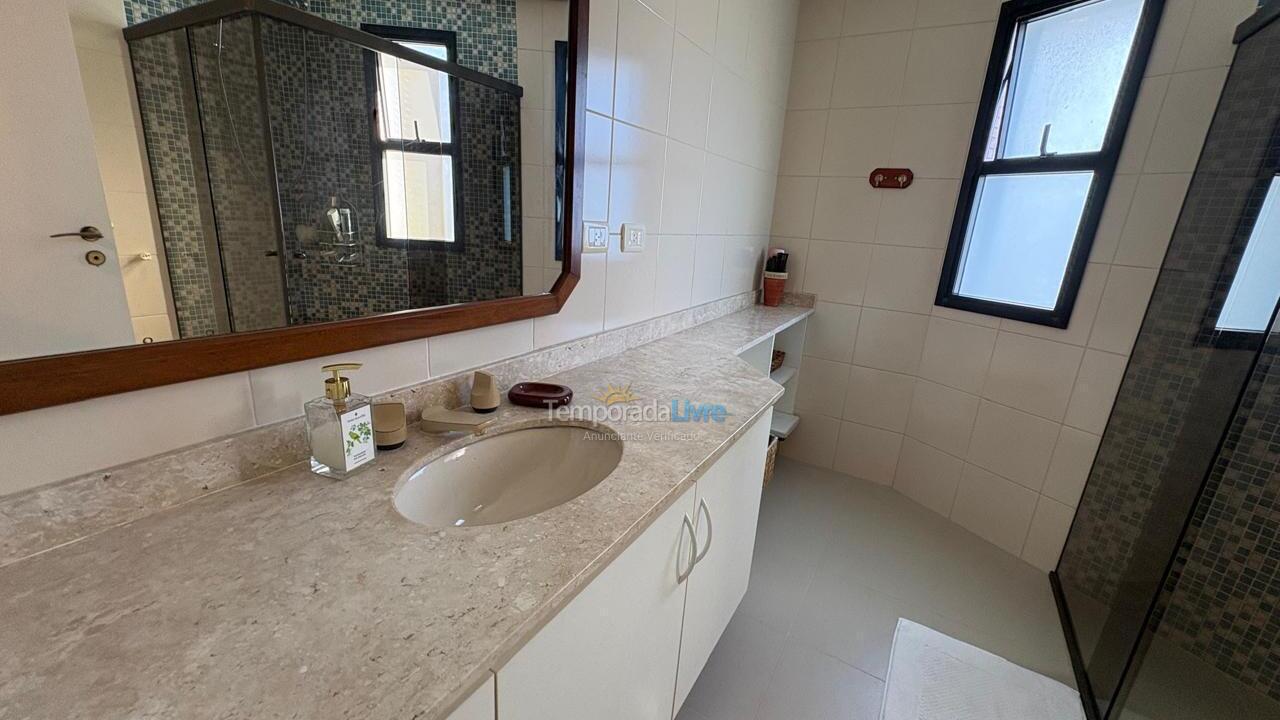 Apartamento para aluguel de temporada em Bertioga (Riviera de São Lourenço)