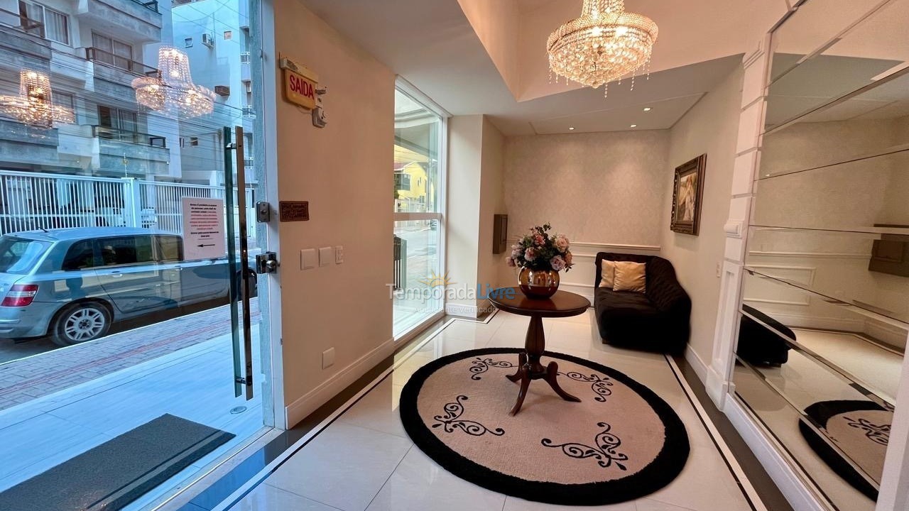 Apartment for vacation rental in Itapema (Meia Praia Quadra do Mar)