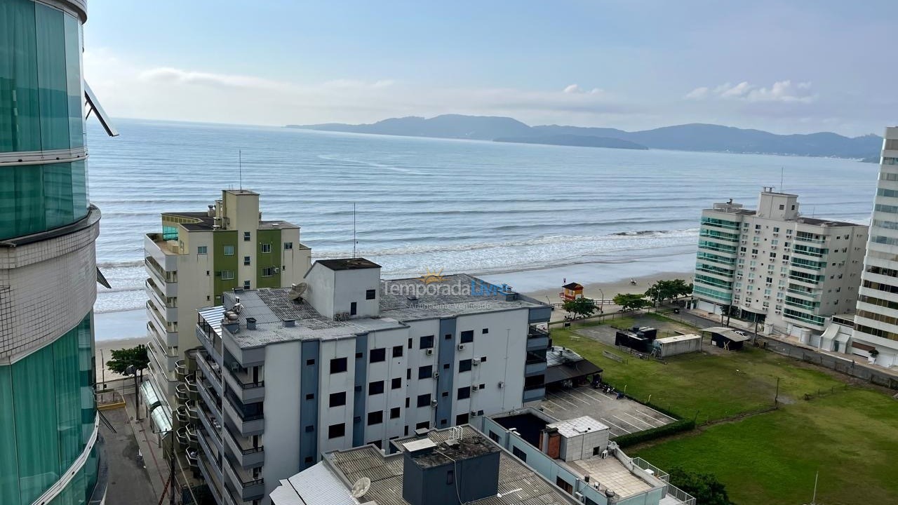 Apartment for vacation rental in Itapema (Meia Praia Quadra do Mar)