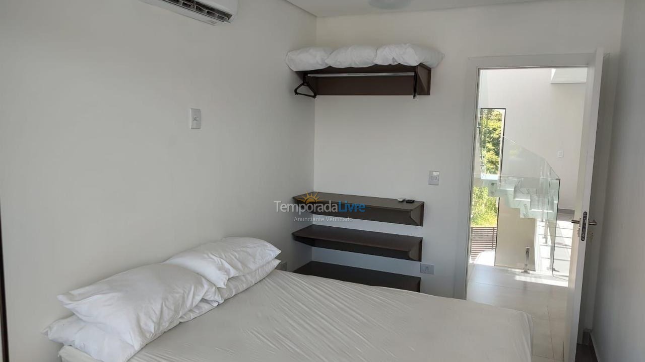 Casa para aluguel de temporada em Itapoá (Rosa dos Ventos)