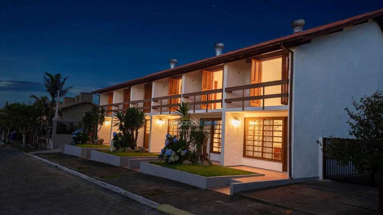 Casa para aluguel de temporada em Garopaba (Morrinhos)