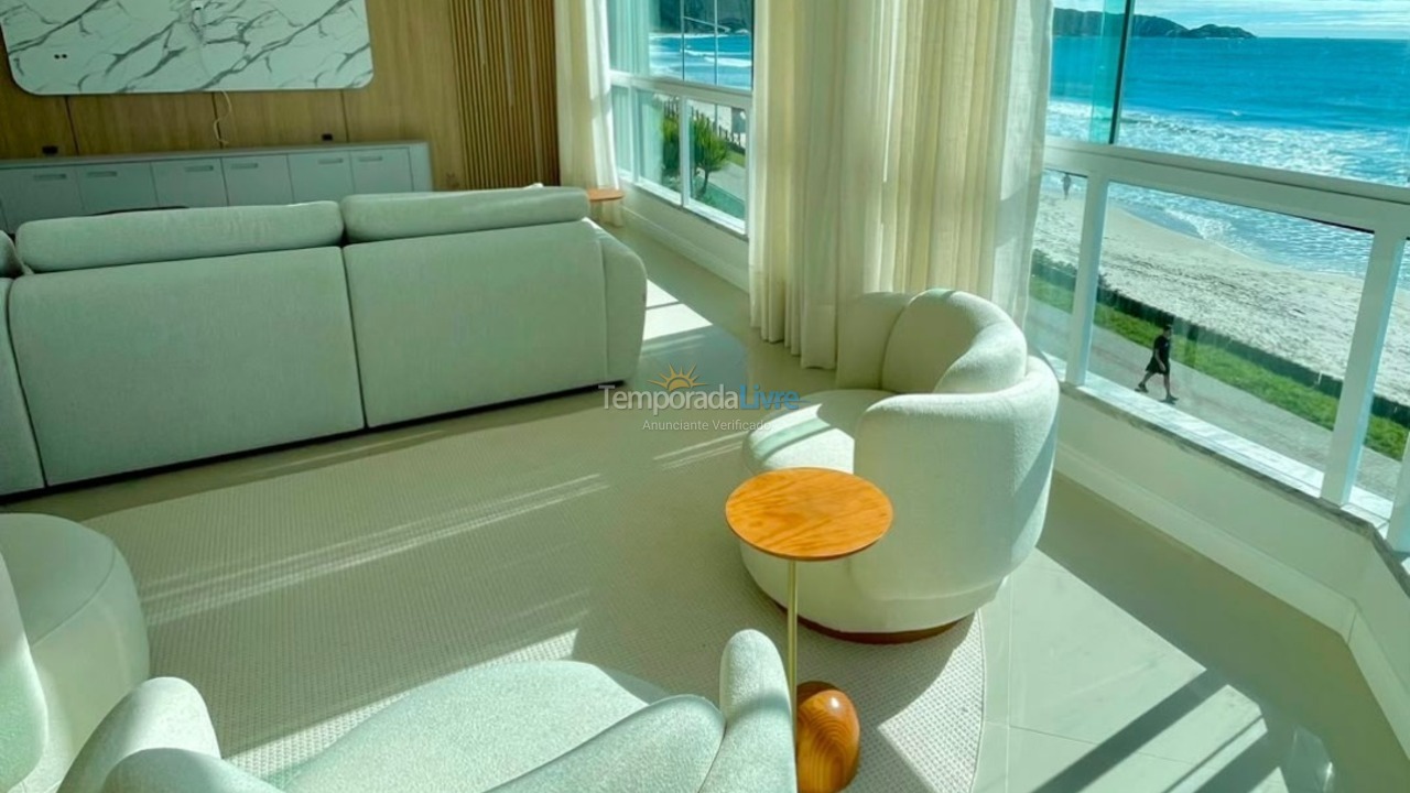 Apartamento para aluguel de temporada em Bombinhas (Praia de Bombas)