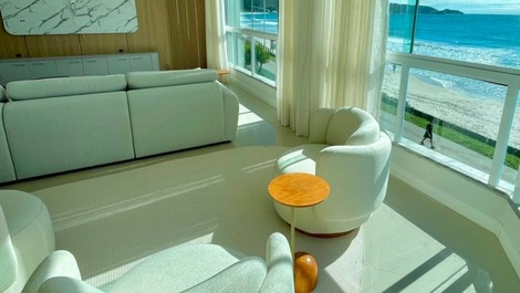 COBERTURA DÚPLEX BEIRA MAR