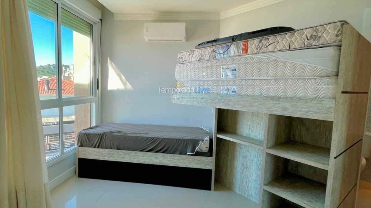 Apartamento para aluguel de temporada em Bombinhas (Praia de Bombas)