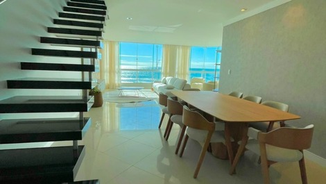 COBERTURA DÚPLEX BEIRA MAR