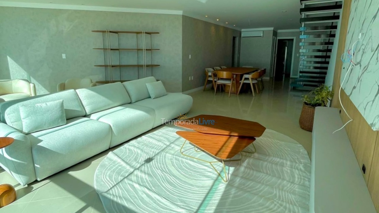 Apartamento para aluguel de temporada em Bombinhas (Praia de Bombas)