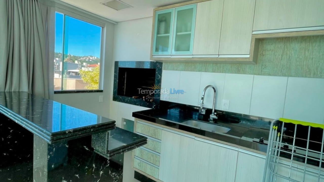 Apartamento para aluguel de temporada em Bombinhas (Praia de Bombas)