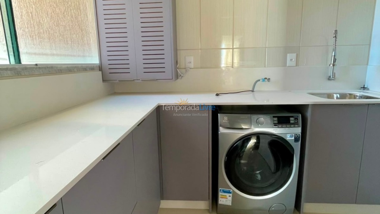 Apartamento para aluguel de temporada em Bombinhas (Praia de Bombas)