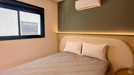 Apartamento c/3 suites na praia de Mariscal