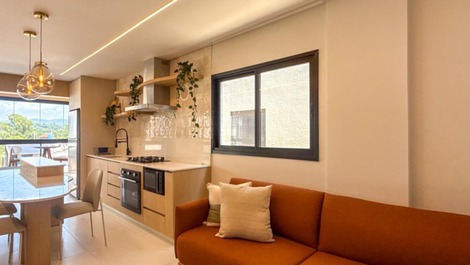 Apartamento c/3 suites na praia de Mariscal