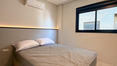 Apartamento c/3 suites na praia de Mariscal
