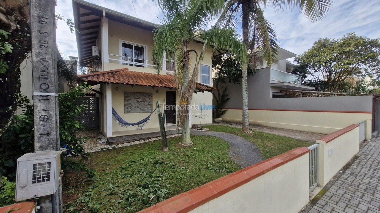 House for vacation rental in Bombinhas (Mariscal)