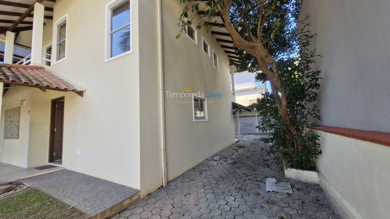 House for vacation rental in Bombinhas (Mariscal)