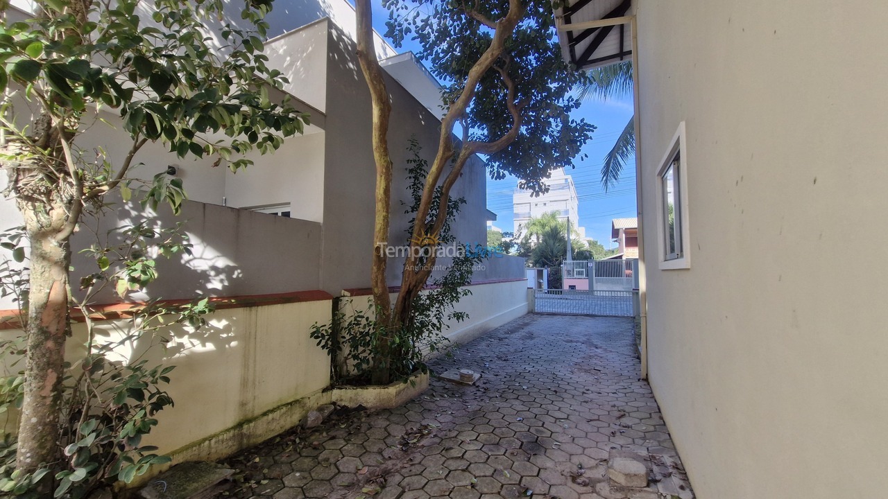 House for vacation rental in Bombinhas (Mariscal)