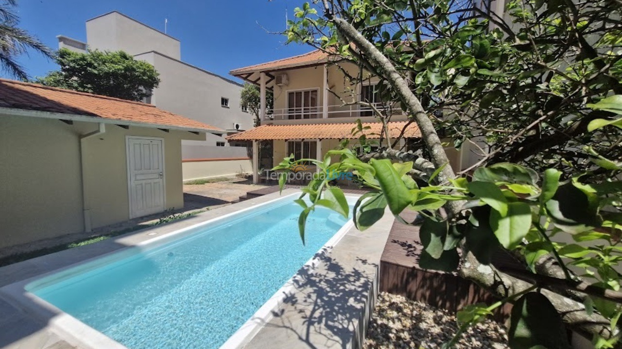 House for vacation rental in Bombinhas (Mariscal)