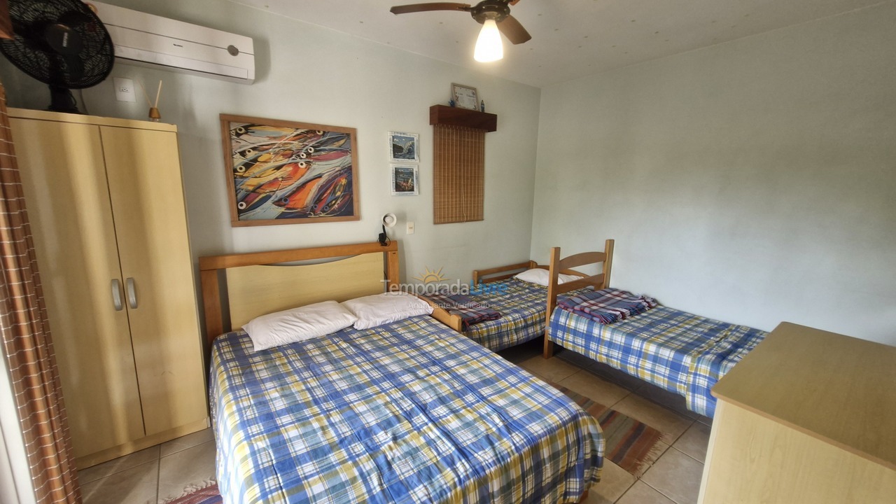House for vacation rental in Bombinhas (Mariscal)