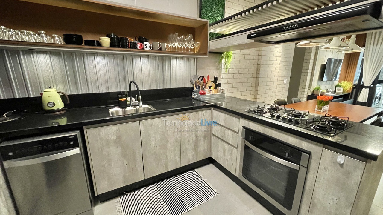 Apartamento para alquiler de vacaciones em Governador Celso Ramos (Praia de Palmas)