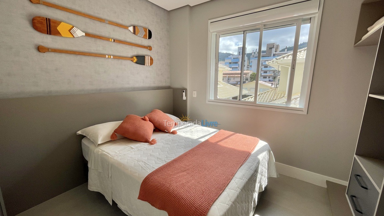 Apartamento para alquiler de vacaciones em Governador Celso Ramos (Praia de Palmas)