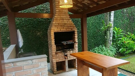 Espaço da churrasqueira. bom apetite!
