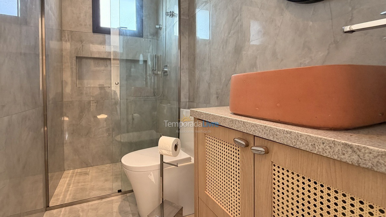 Apartamento para aluguel de temporada em Bombinhas (Mariscal)