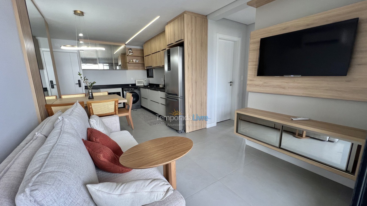 Apartamento para alquiler de vacaciones em Governador Celso Ramos (Praia de Palmas)