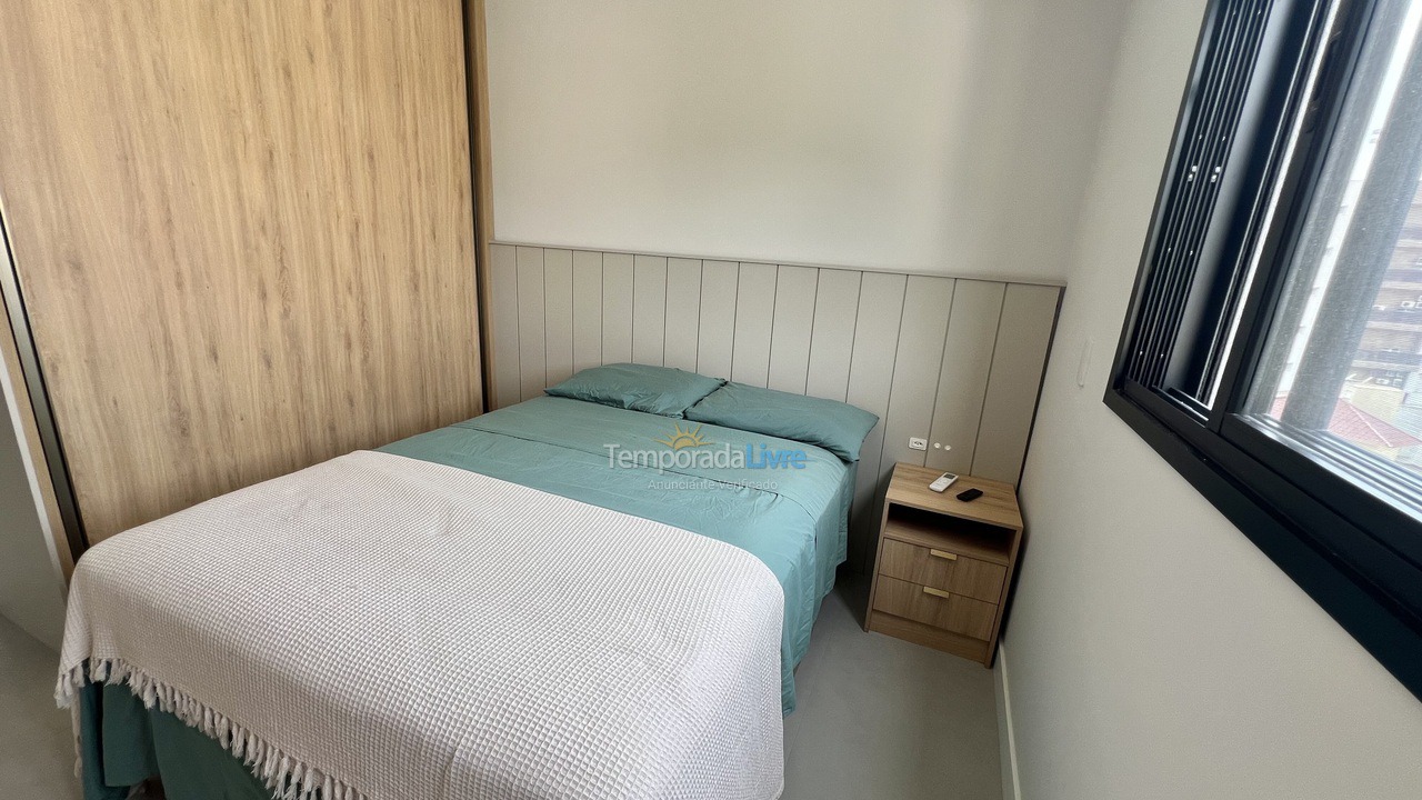 Apartamento para alquiler de vacaciones em Governador Celso Ramos (Praia de Palmas)