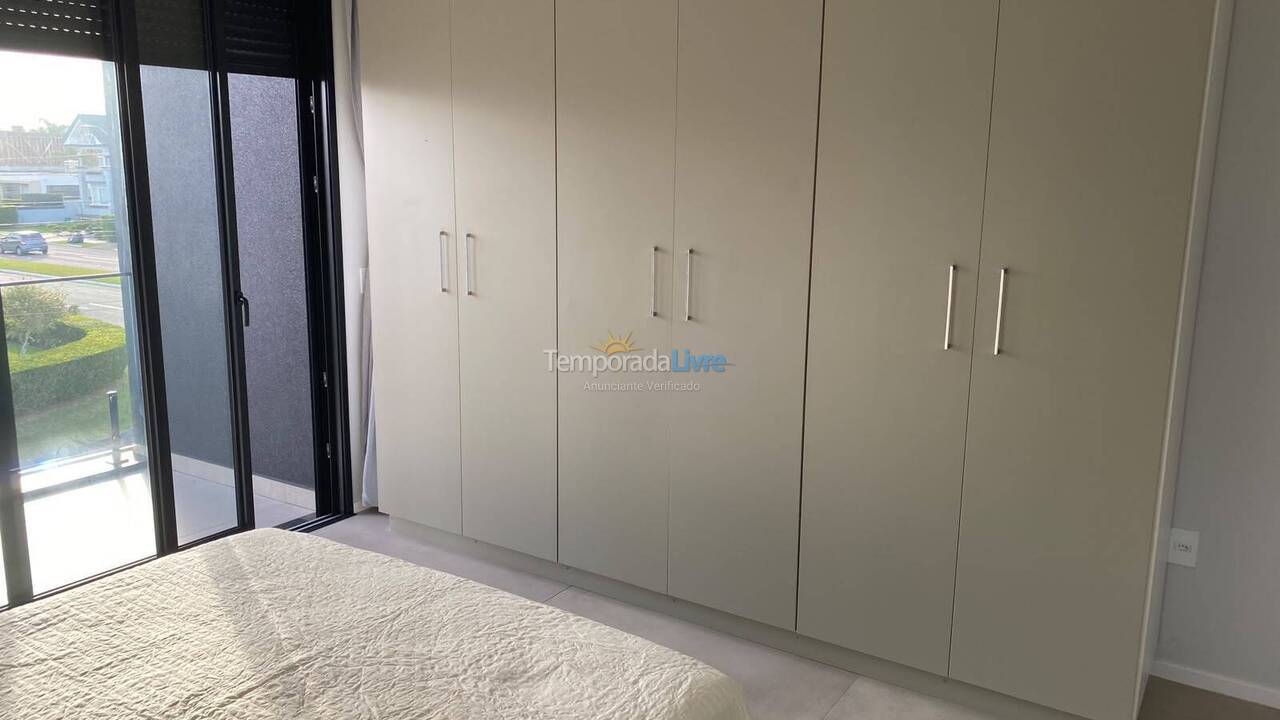 Casa para alquiler de vacaciones em Florianopolis (Jurerê Internacional)