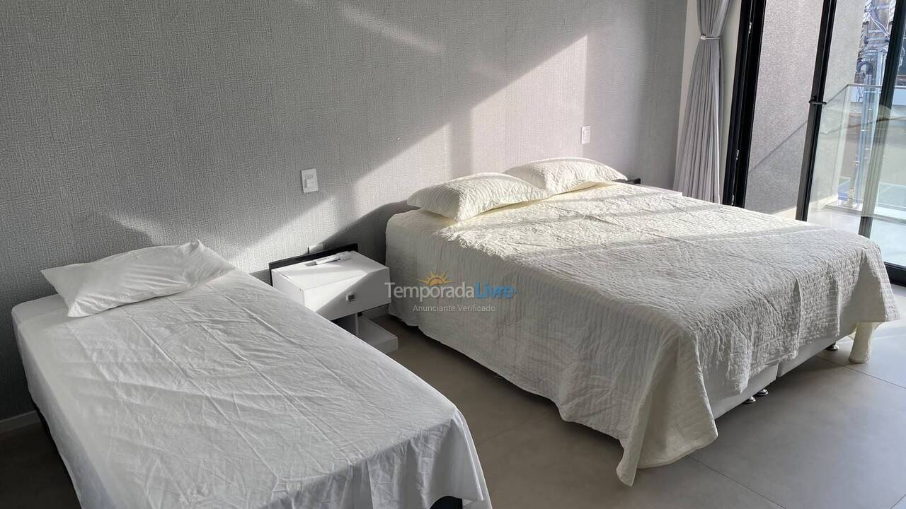 Casa para alquiler de vacaciones em Florianopolis (Jurerê Internacional)