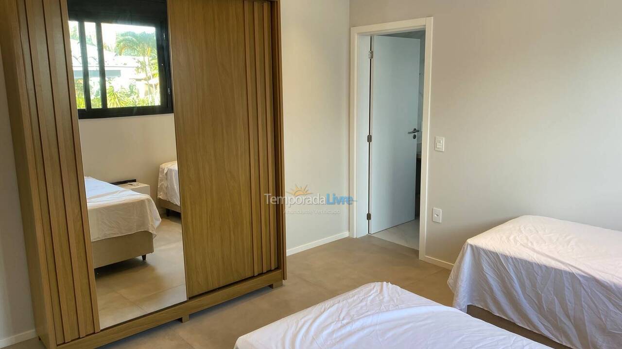 Casa para alquiler de vacaciones em Florianopolis (Jurerê Internacional)