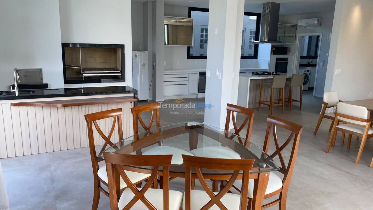 Casa para alquiler de vacaciones em Florianopolis (Jurerê Internacional)