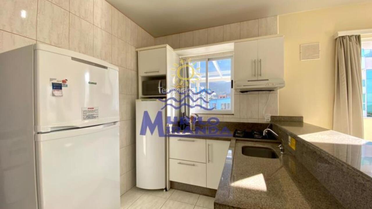 Apartamento para alquiler de vacaciones em Governador Celso Ramos (Praia de Palmas)