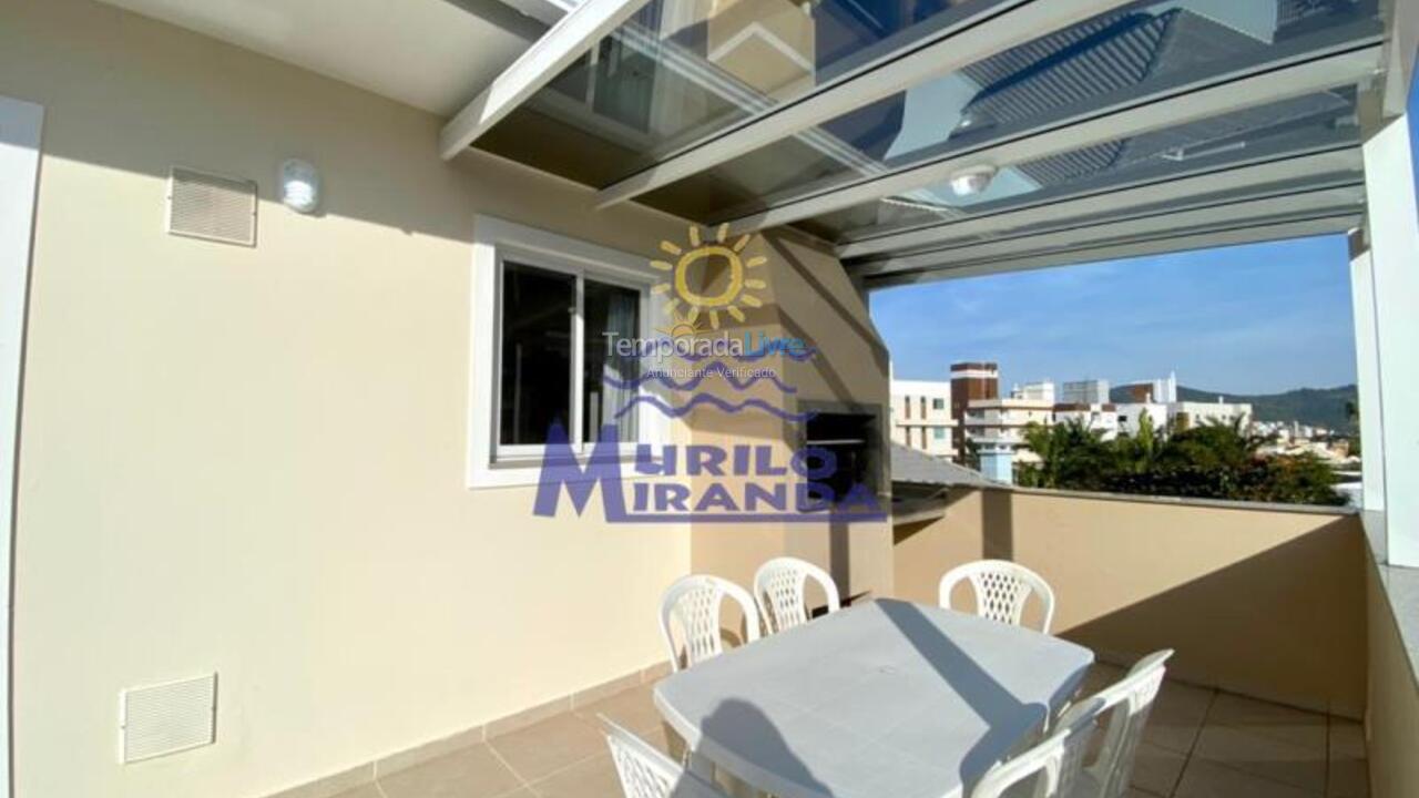 Apartamento para alquiler de vacaciones em Governador Celso Ramos (Praia de Palmas)