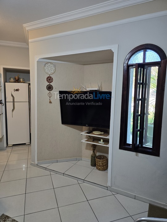 Apartamento para aluguel de temporada em Ubatuba (Maranduba)