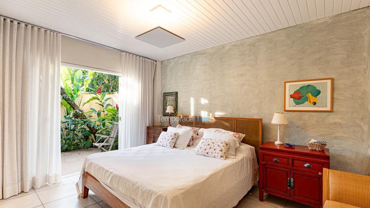 House for vacation rental in São Sebastião (Praia da Baleia)