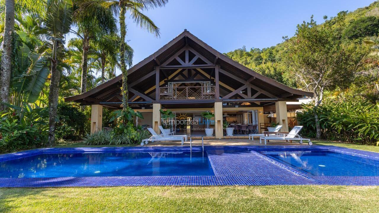 House for vacation rental in São Sebastião (Praia da Baleia)