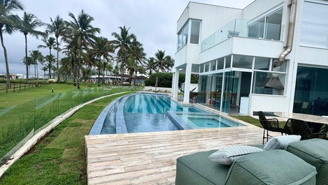 Exclusiva pé na areia 5 suites 