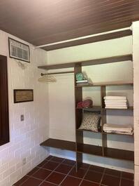 House in Juquei, excellent location 70 meters from the beach.
