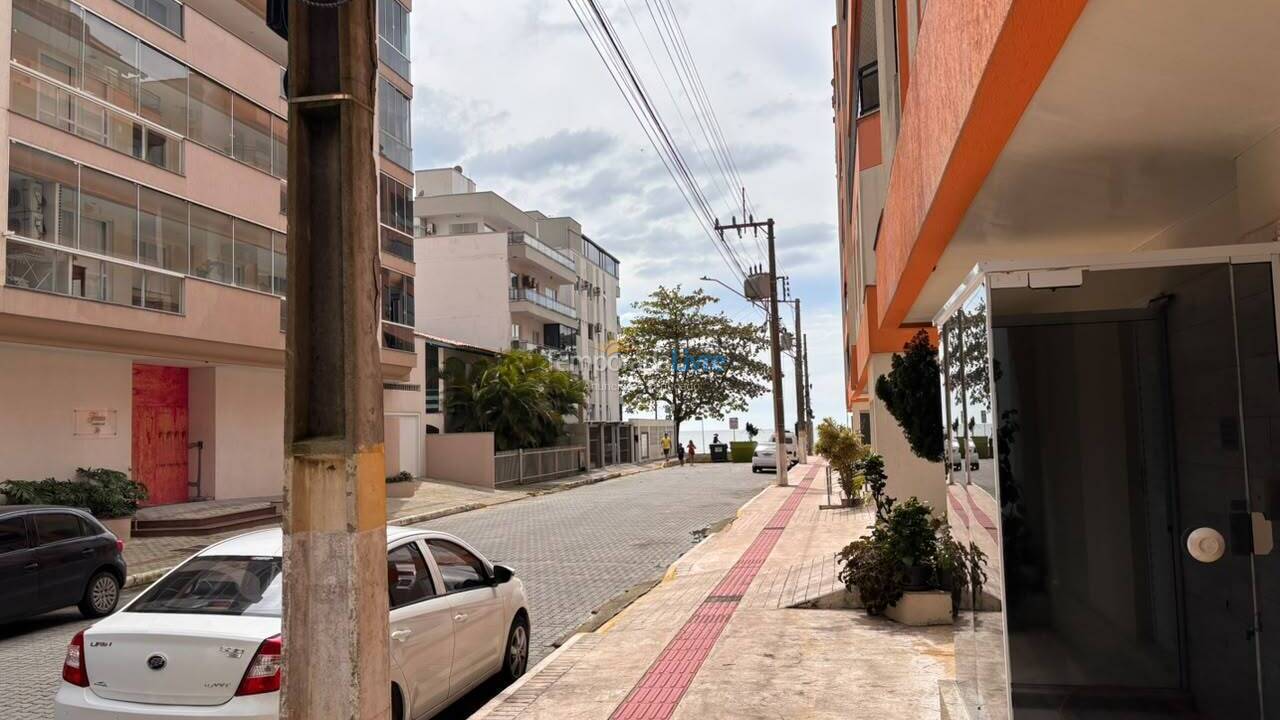 Apartment for vacation rental in Itapema (Meia Praia)