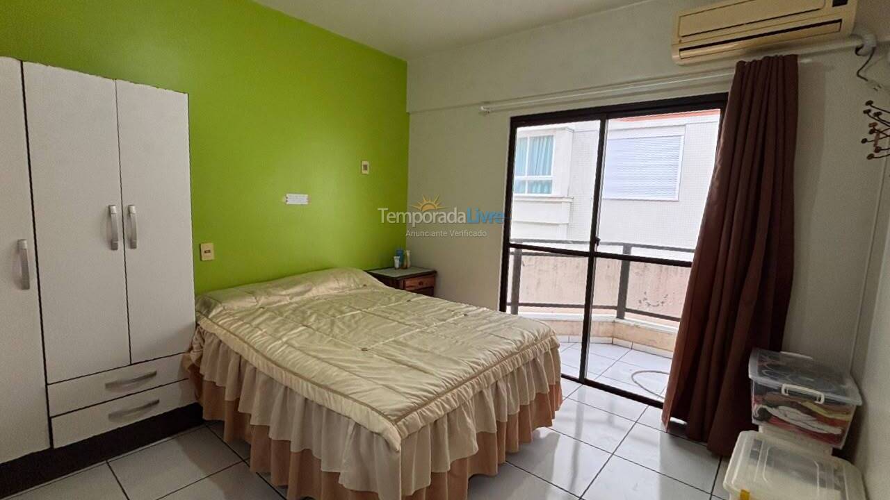 Apartment for vacation rental in Itapema (Meia Praia)
