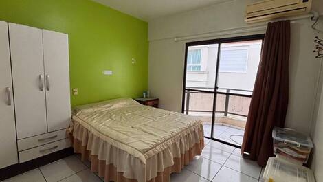 The apartment sleeps 8 people.