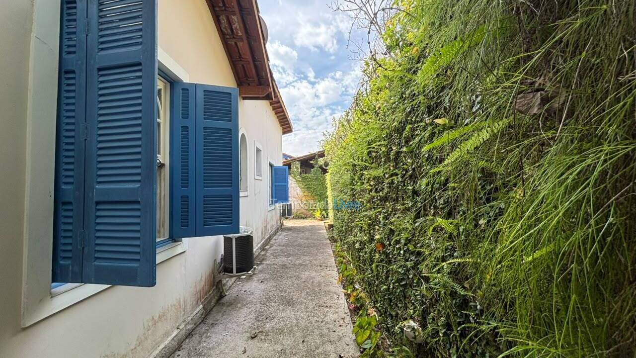 Casa para aluguel de temporada em São Sebastião (Juquehy)