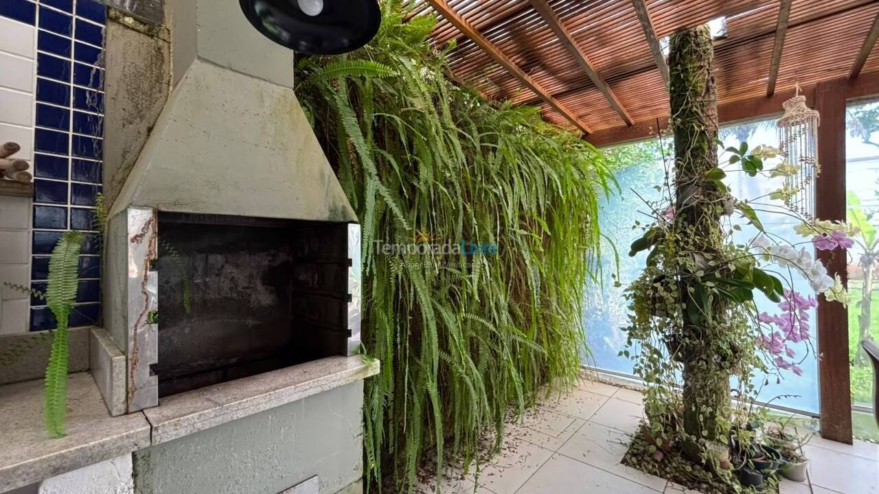 Casa para aluguel de temporada em São Sebastião (Juquehy)