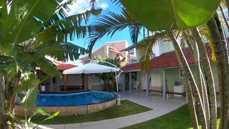 Excelente casa, 5 dormitórios casal, suíte PCD, piscina bar muito show