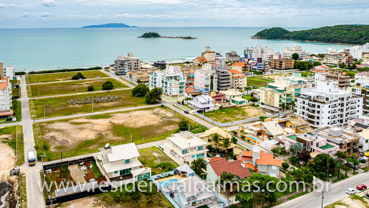 Casa para aluguel de temporada em Governador Celso Ramos (Praia de Palmas)